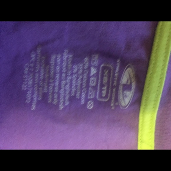 Two t shirts - Picture 4 of 4